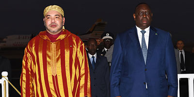 Arrivee de SM le roi au Senegal 2015 05 21