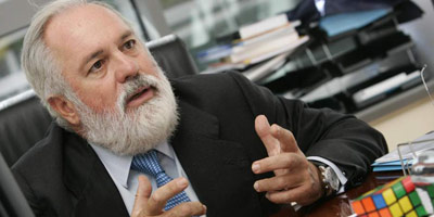 Miguel Arias Canete 2013 09 27