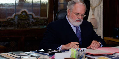 Miguel Arias Canete 2014 04 21