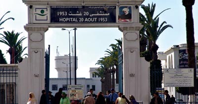 les madecins du public demandent leur aquivalence avec les docteurs detat