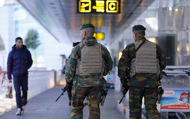 Fausse alerte a la bombe aeroport de Bruxelles auteur risque 2 ans de prison
