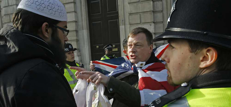 les attaques islamophobes en hausse de depuis les attentats de Paris