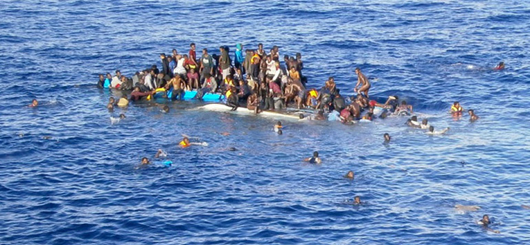 Plus de 700 enfants morts noyes en Mediterranee en 2015
