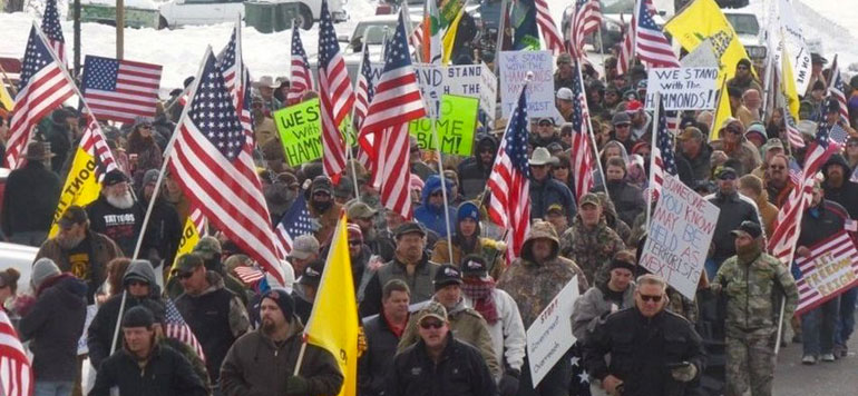 USA des milices occupent un parc terroristes manifestants