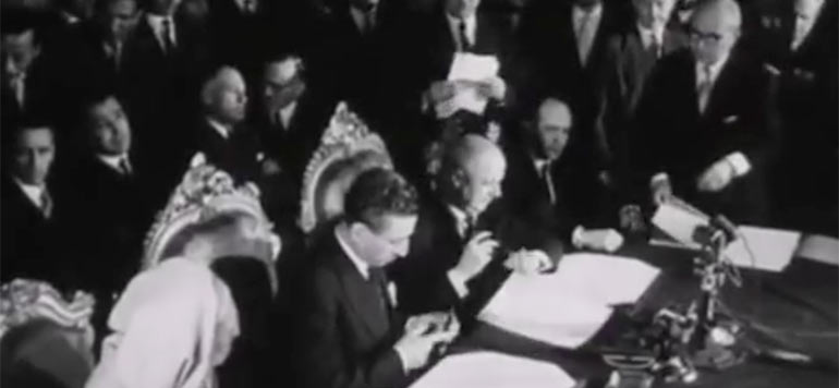 Signature de independance du Maroc