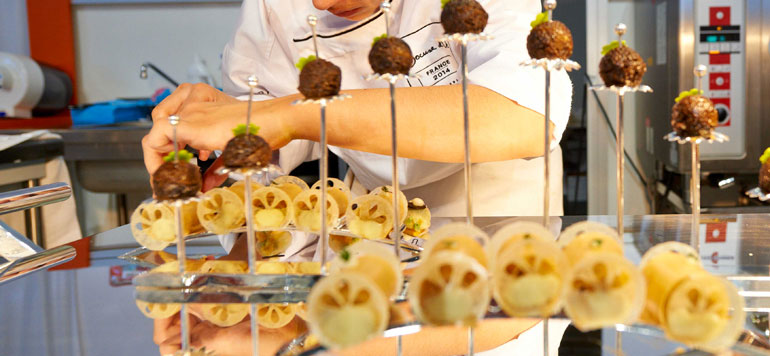 femmes diplomees en cuisine