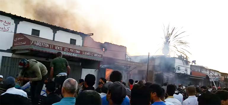 incendie ravage le souk Korea a Casablanca