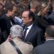 Un policier refuse de serrer la main a Francois Hollande