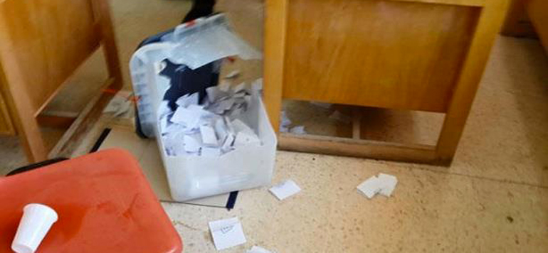 Legislatives 2016 Un individu casse une urne a Khenifra