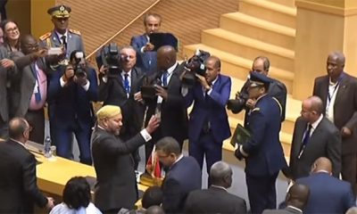 standing ovation pour le Roi Mohammed VI au sommet africain
