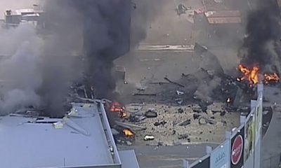 5 morts dans le crash dun avion sur un centre commercial