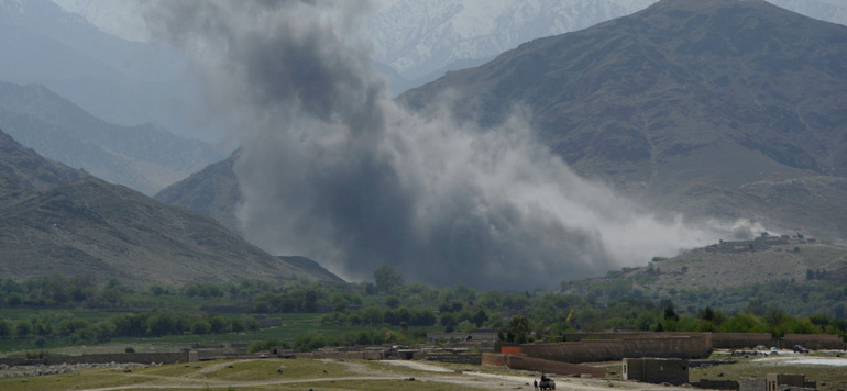 Afghanistan Mega bombe americaine