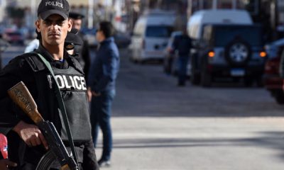 Trois policiers Caire