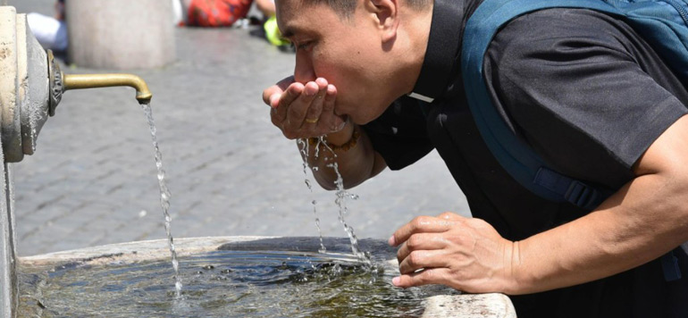 Rome eau potable 8 heures par jour