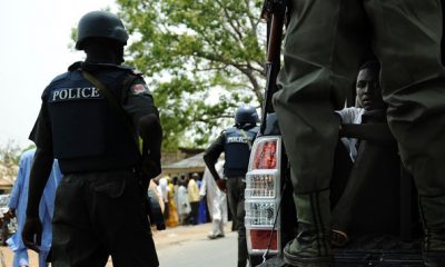 Nigeria Cinq policiers blesses