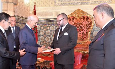 S.M. le Roi Les sanctions tombent
