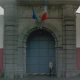 embrasser sa fille le jour de son anniversaire