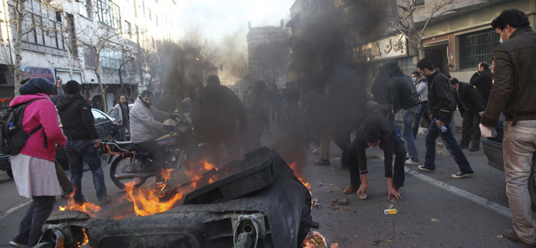 450 manifestants arretes a Teheran