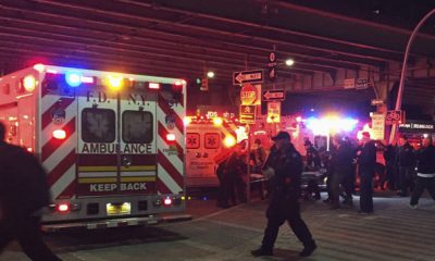 Au moins deux morts dans le crash dun helicoptere a New York