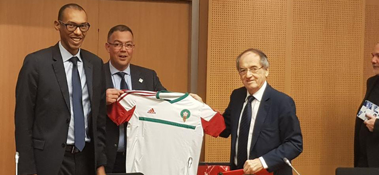 France soutient officiellement la candidature du Maroc