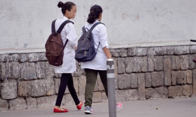 Jeunes Filles ECOLE