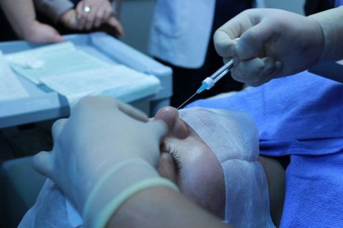 Chirurgien esthetique femme