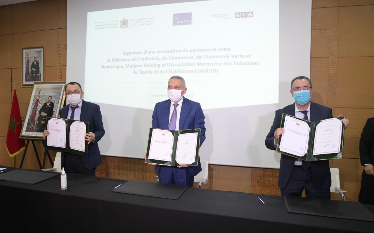 Marjane Holding : Signature de conventions pour le sourcing local dans le textile et l'agroalimentaire